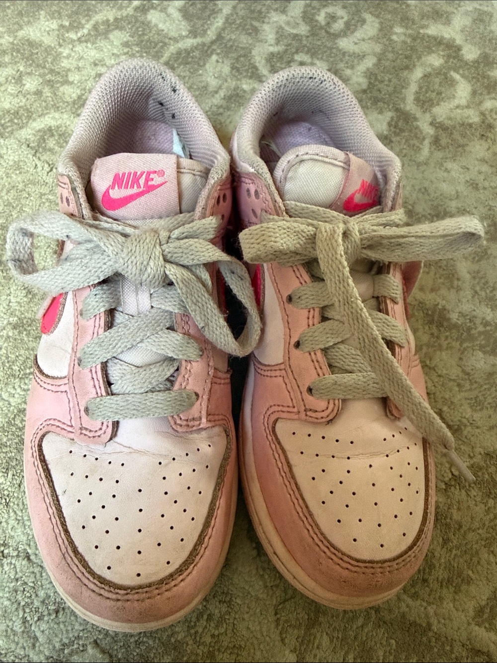 Nike Girls Pink Sneakers